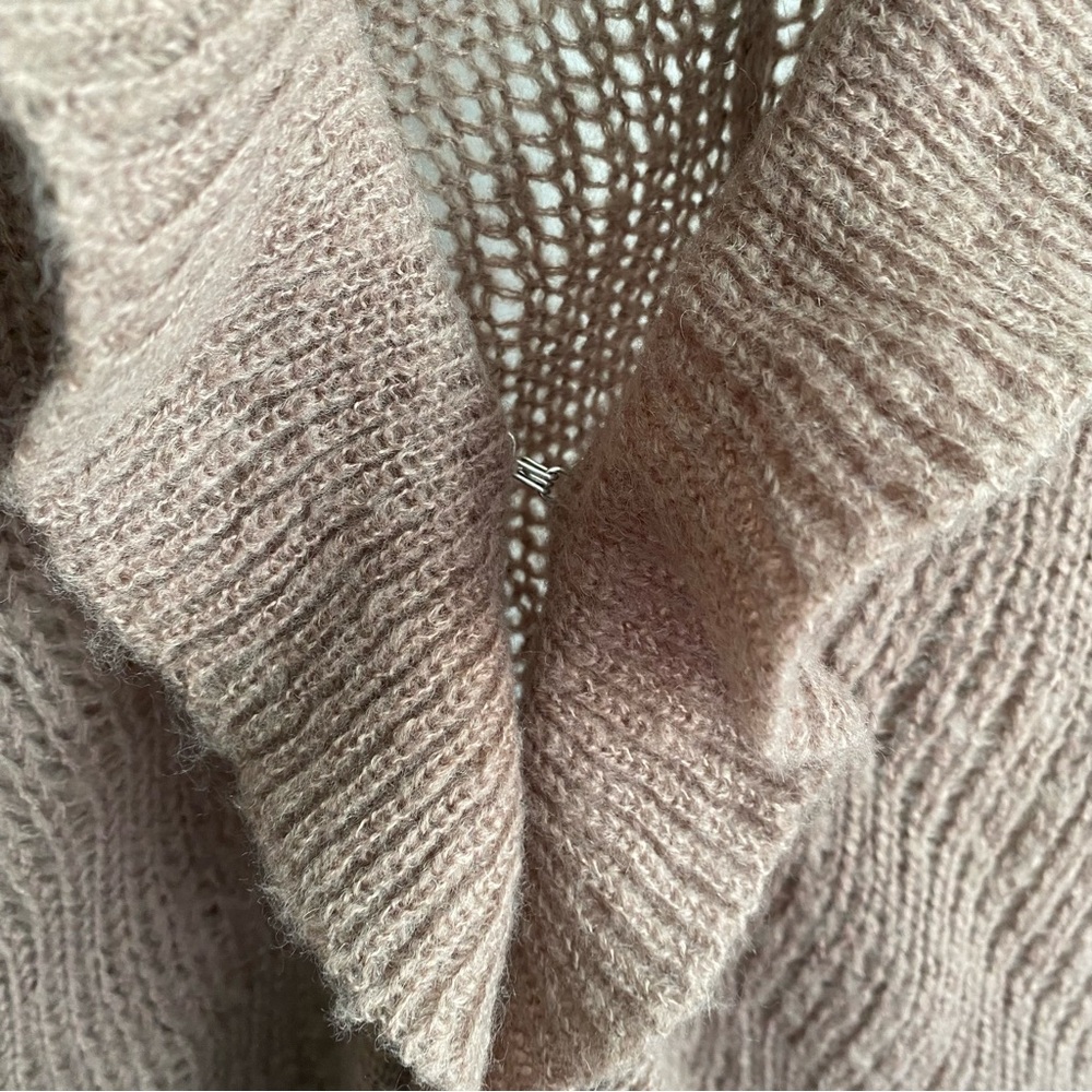 Romeo + Juliet‎ Couture Beige Open Front Ruffle Cardigan Sweater Loose Knit - Picture 2 of 7
